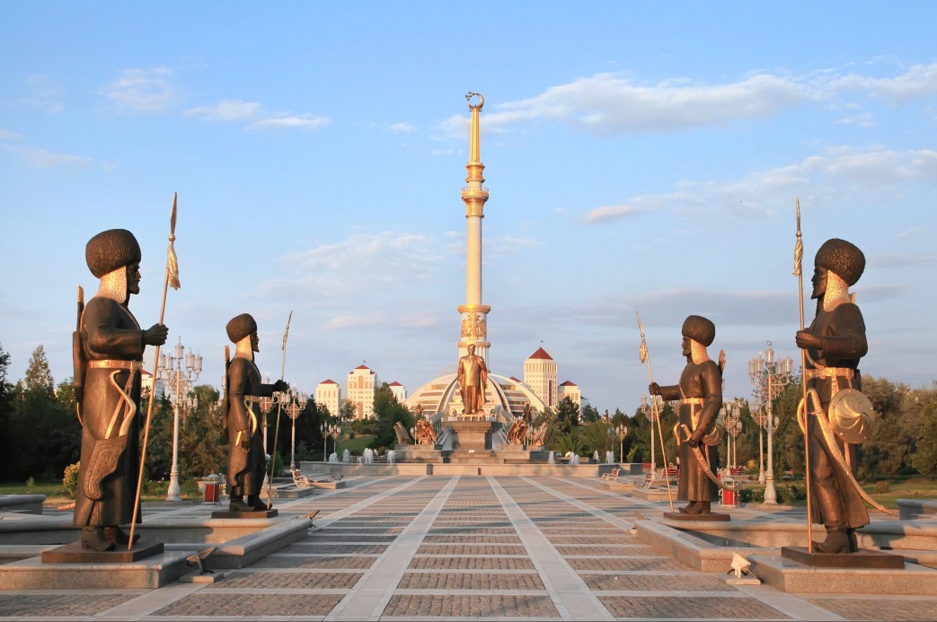 Oplatí sa vidieť Turkmenistan? Zážitky z krajiny kontrastov, ohňa a mramoru | Blog CK Victory Travel