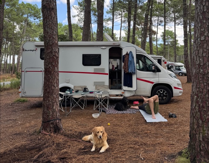 atlanticke-pobrezie-francuzska-na-karavane-karol-kolcar-audioblog-ck-victory-travel